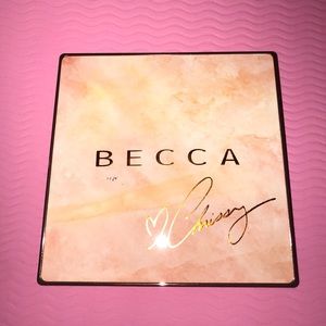 Becca x Chrissy Teigen glow face palette